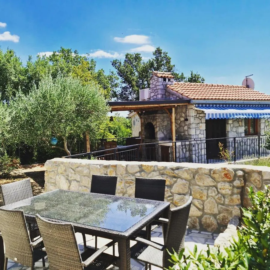 Apartment Villa Rossi Brzac