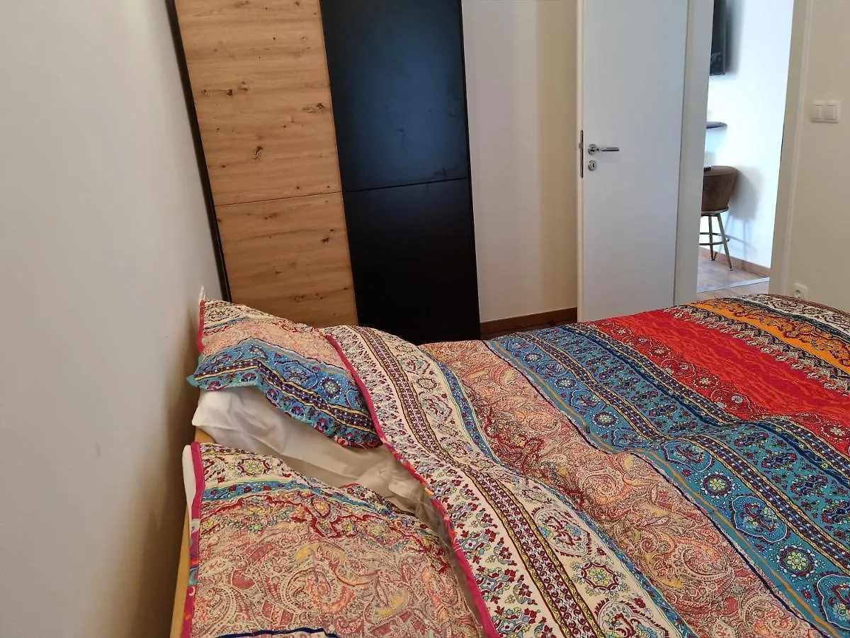 Villa Rossi Brzac Apartment